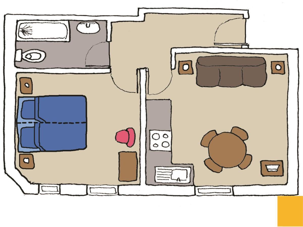 Luccombe Apartment