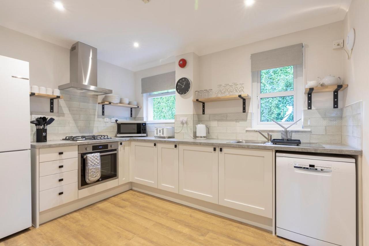 Luccombe Apartment