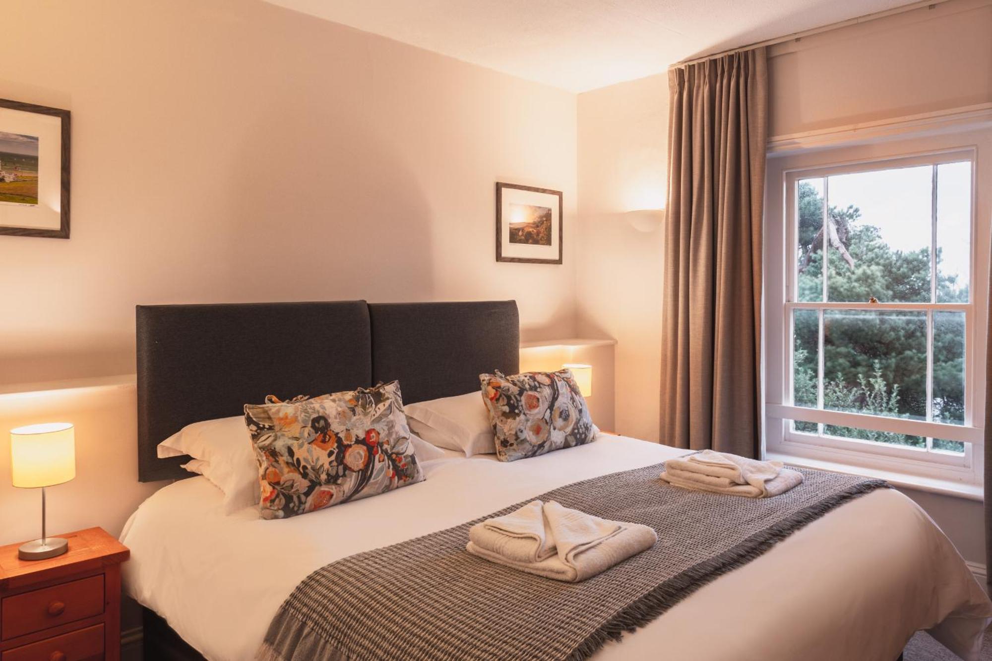 Luccombe Apartment Shanklin
