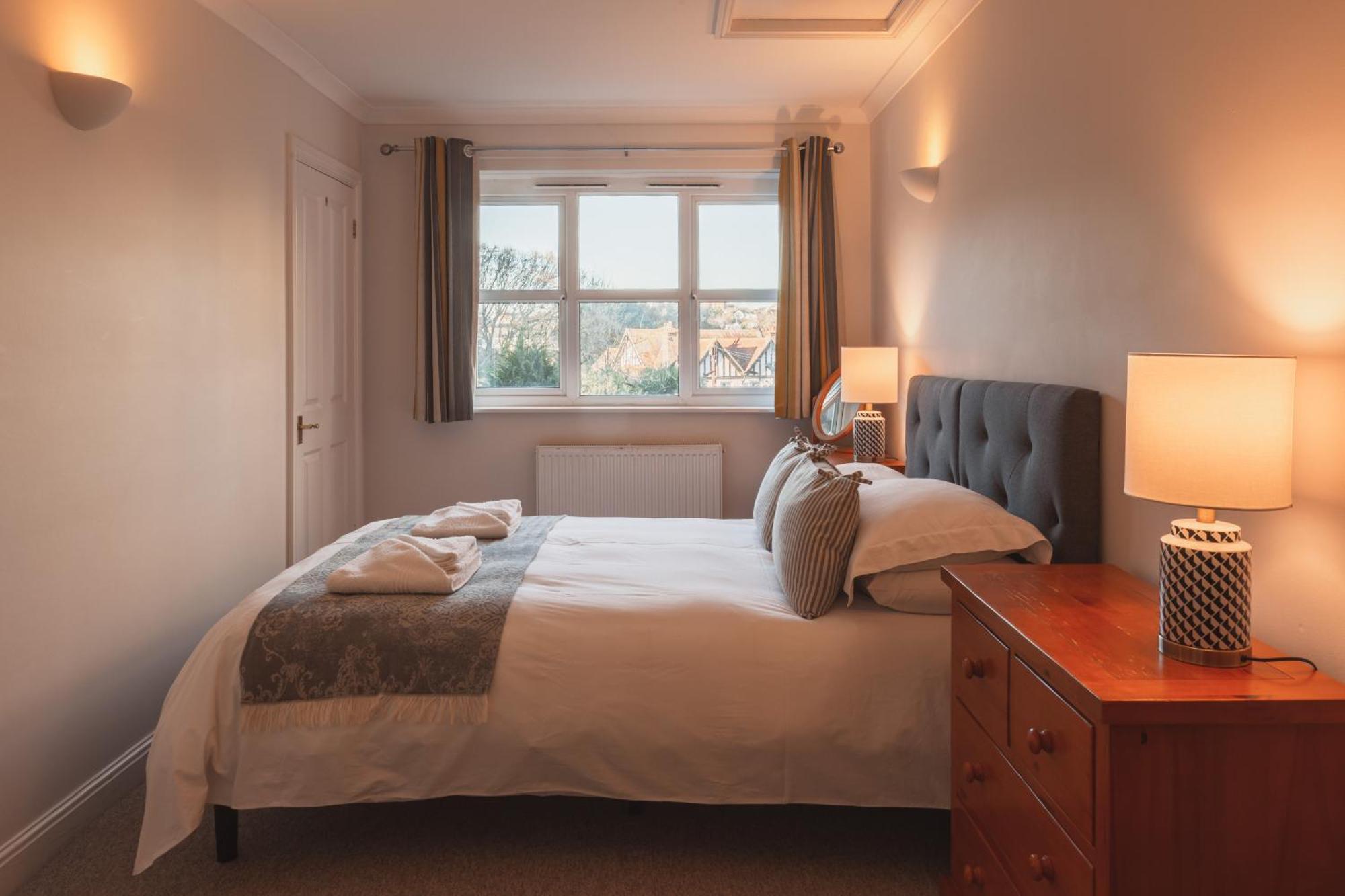 Luccombe Apartment Shanklin